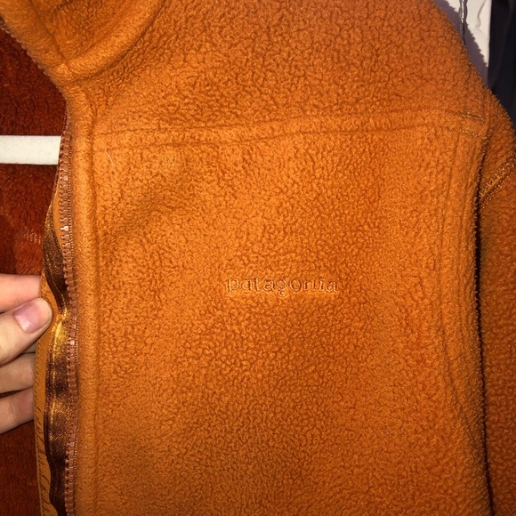 Patagonia reversible zip-up! - Picture 5 of 6